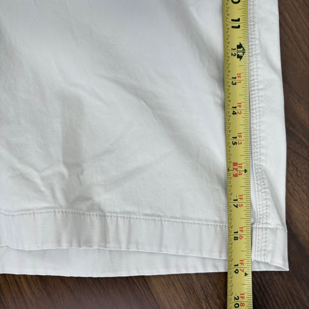 L.L.Bean Classic Fit Stone Tan 8" Inseam Shorts Mens Size 38 Cotton‎ Blend - Picture 11 of 12